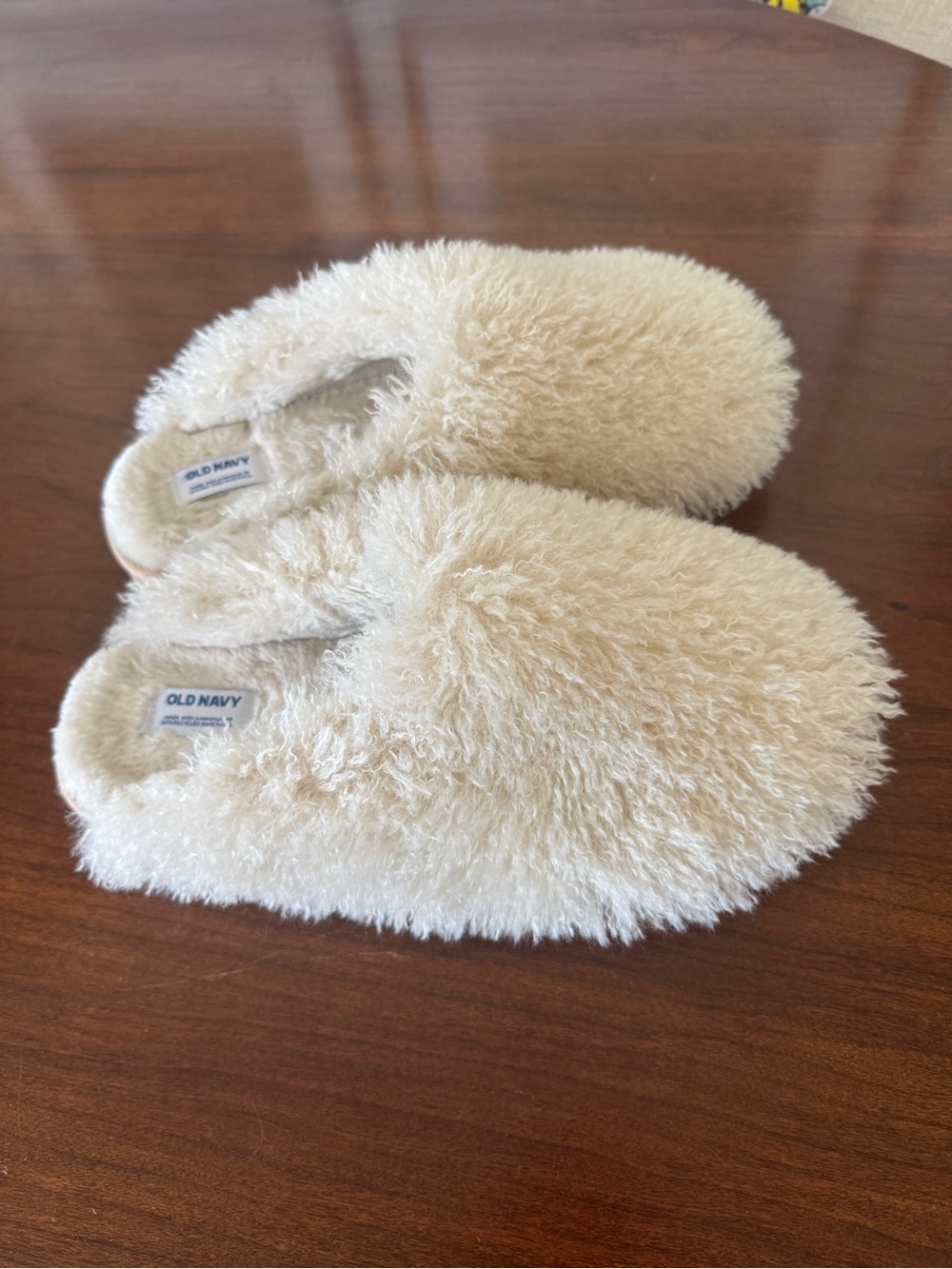 Old Navy Cream Fuzzy Slip-On Slippers